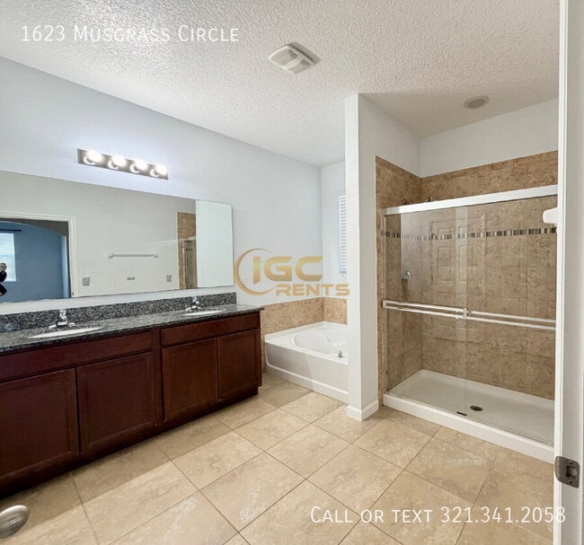 Building Photo - 1623 Musgrass Cir