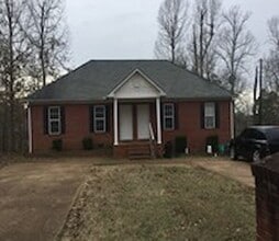 Building Photo - Charming 2-Bedroom 1 bath in Henderson, TN