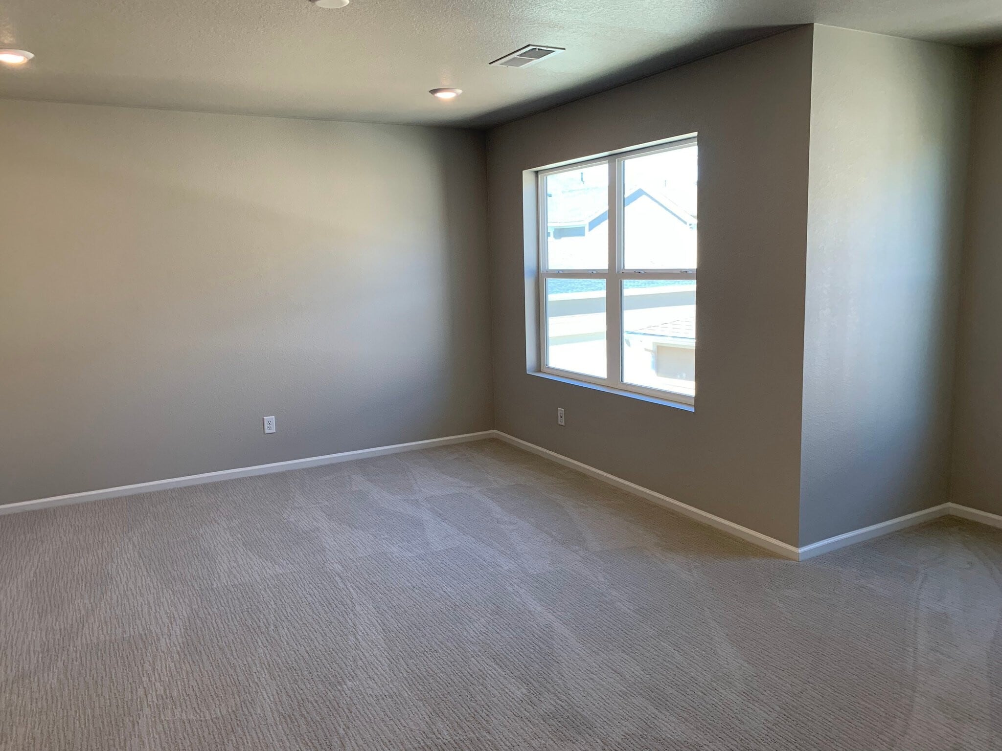 Building Photo - 7164 Bedlam Dr