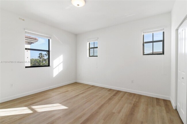 Building Photo - 22664 SW 130th Ave