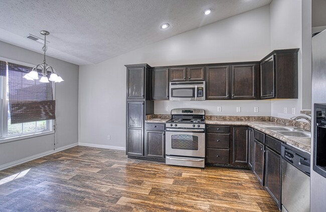 Building Photo - 4823 Penrose Dr