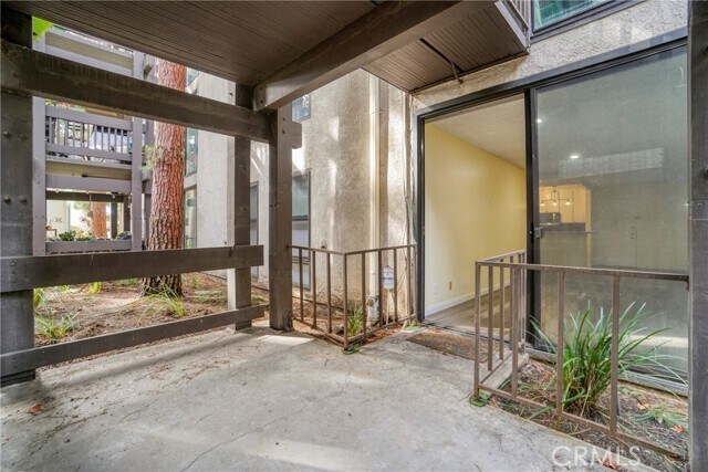 Building Photo - 8650 Gulana Ave