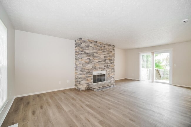 Building Photo - 3021 Tracer Rd