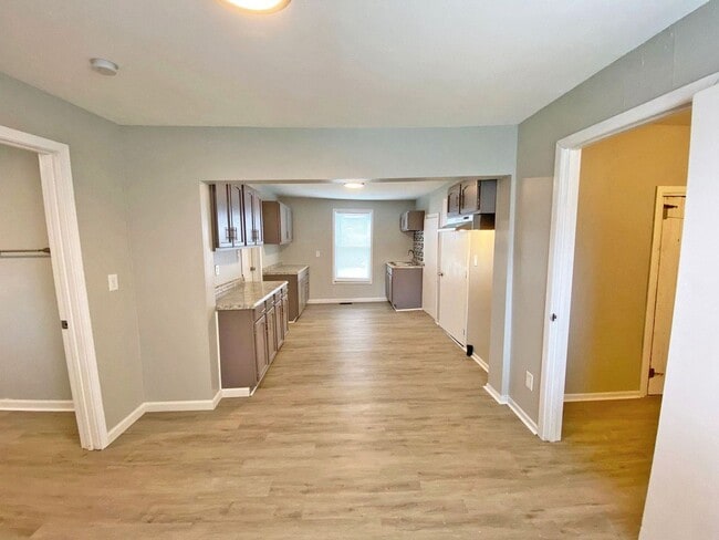 Building Photo - Home on Market