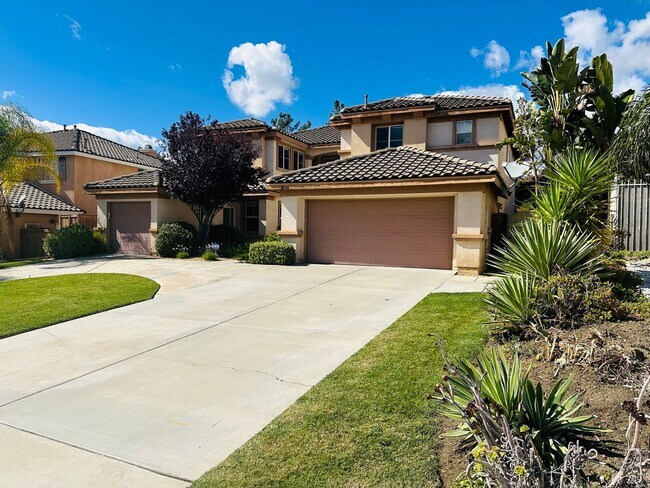 Building Photo - 5 bedroom Pool Home for rent in Murrieta