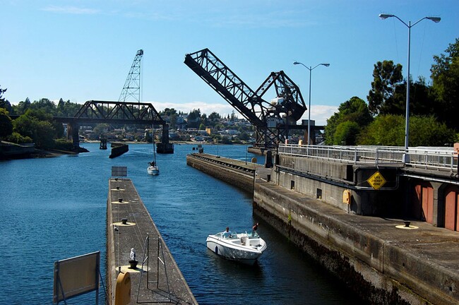 Building Photo - Stunning, Luxe Condo in Ballard! Two Beds ...