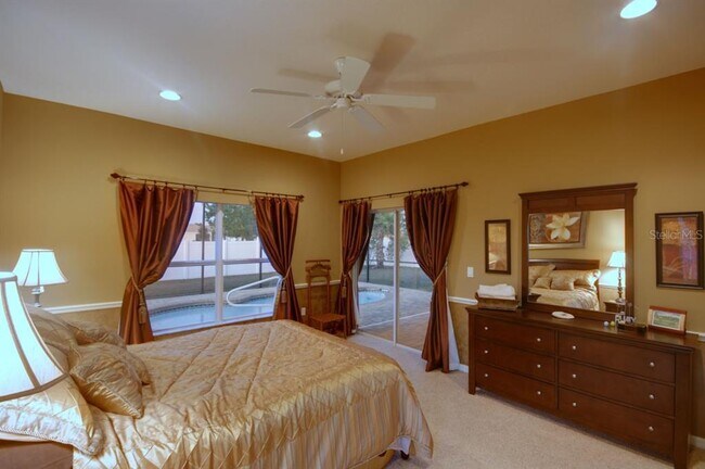 Building Photo - 15825 Durango Cir