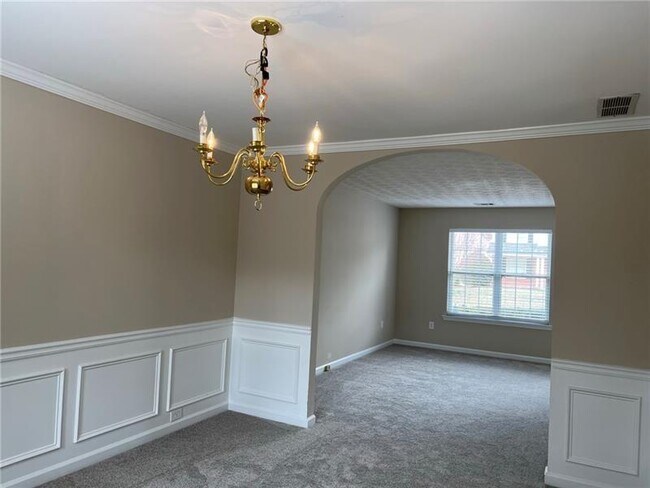 Building Photo - 1348 Woodcutt Pl