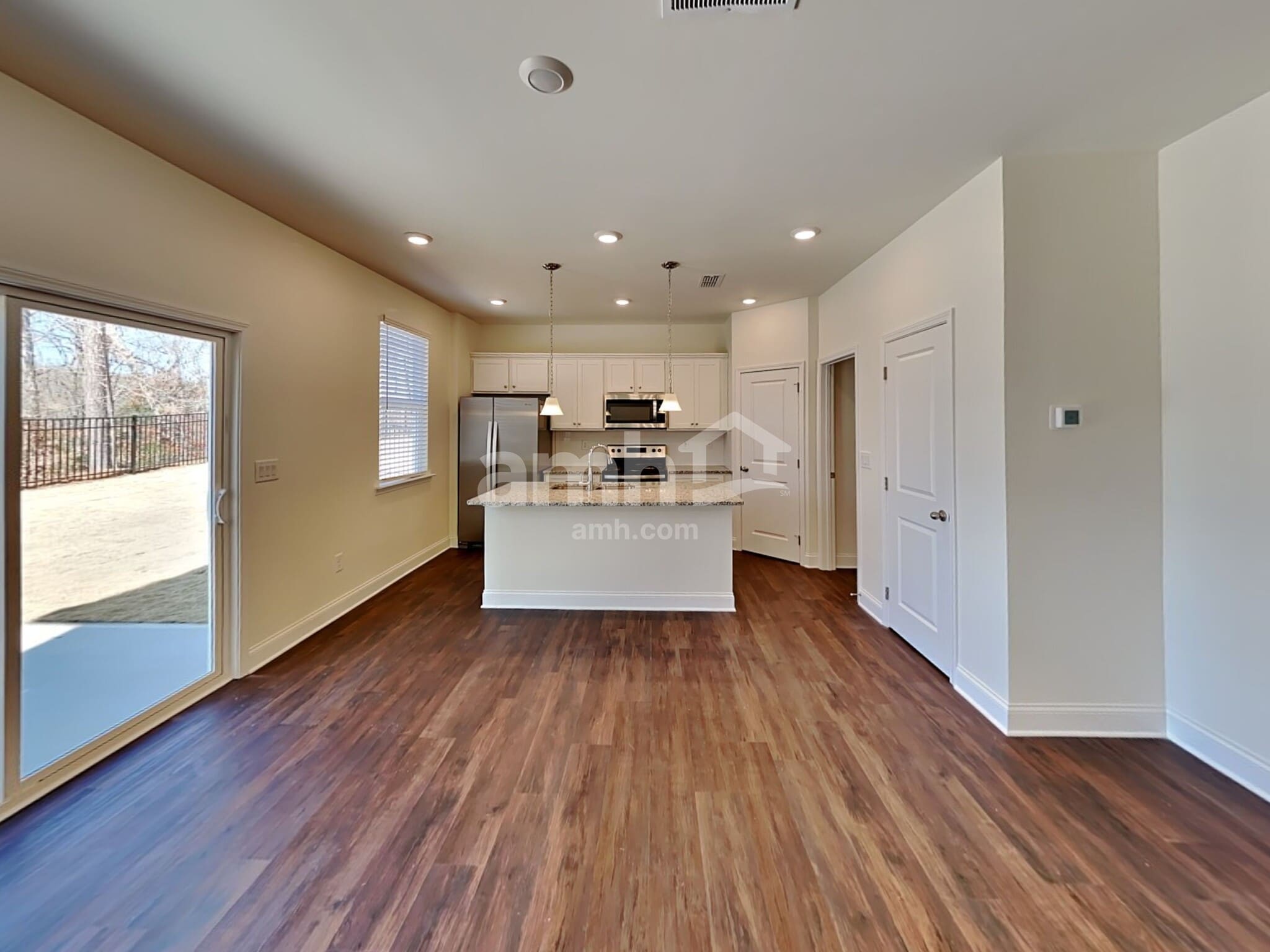 Building Photo - 6659 Atlantic Bch Ave