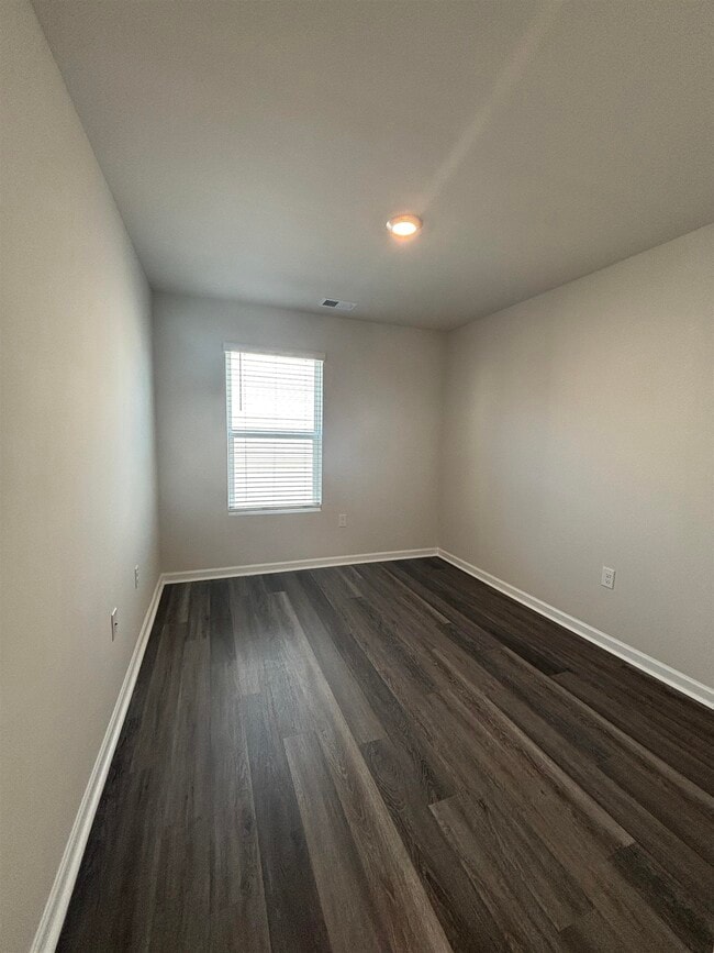 Building Photo - 160 Harvest Gold Dr