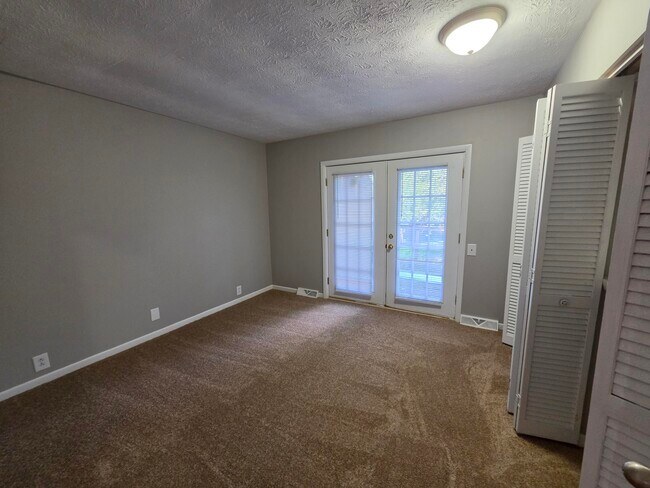 Building Photo - 3406 Alpine Ct