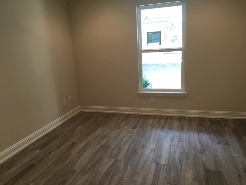 Bedroom on 1st floor - 1964 Sage Loop
