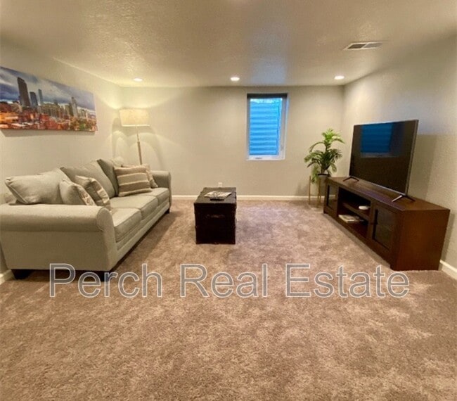 Building Photo - 1550 Tabor St