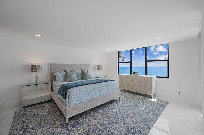 Building Photo - 900 Ocean Dr