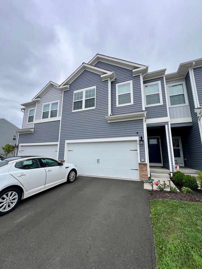 Primary Photo - Stunning 4-Bed Townhome in Quakertown! Ava...