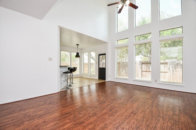Building Photo - 11110 Oriole Creek Ln