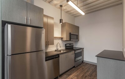 Building Photo - 941 W Dakin St