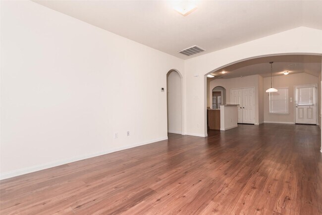 Building Photo - 5610 Amelia Plantation Dr