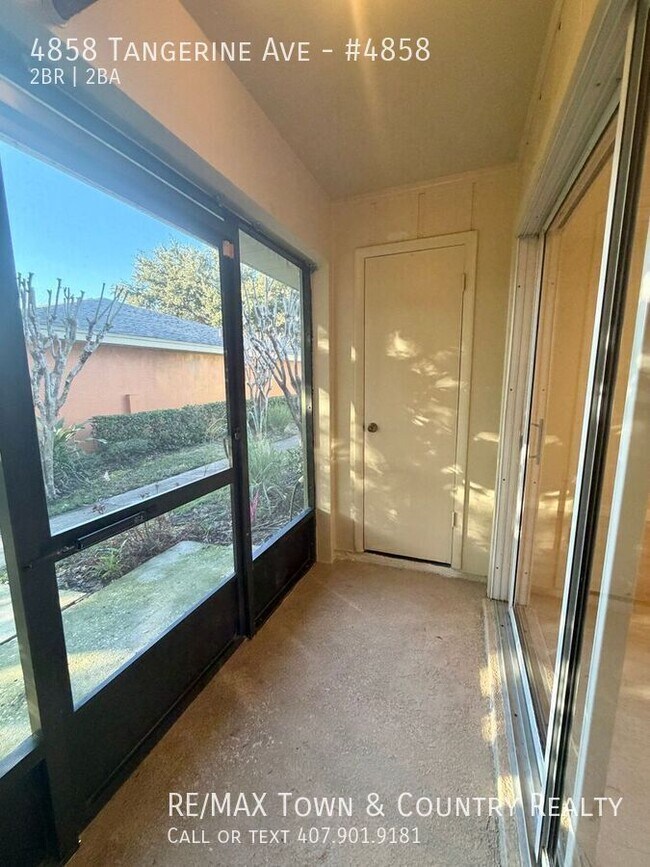 Building Photo - 4858 Tangerine Ave