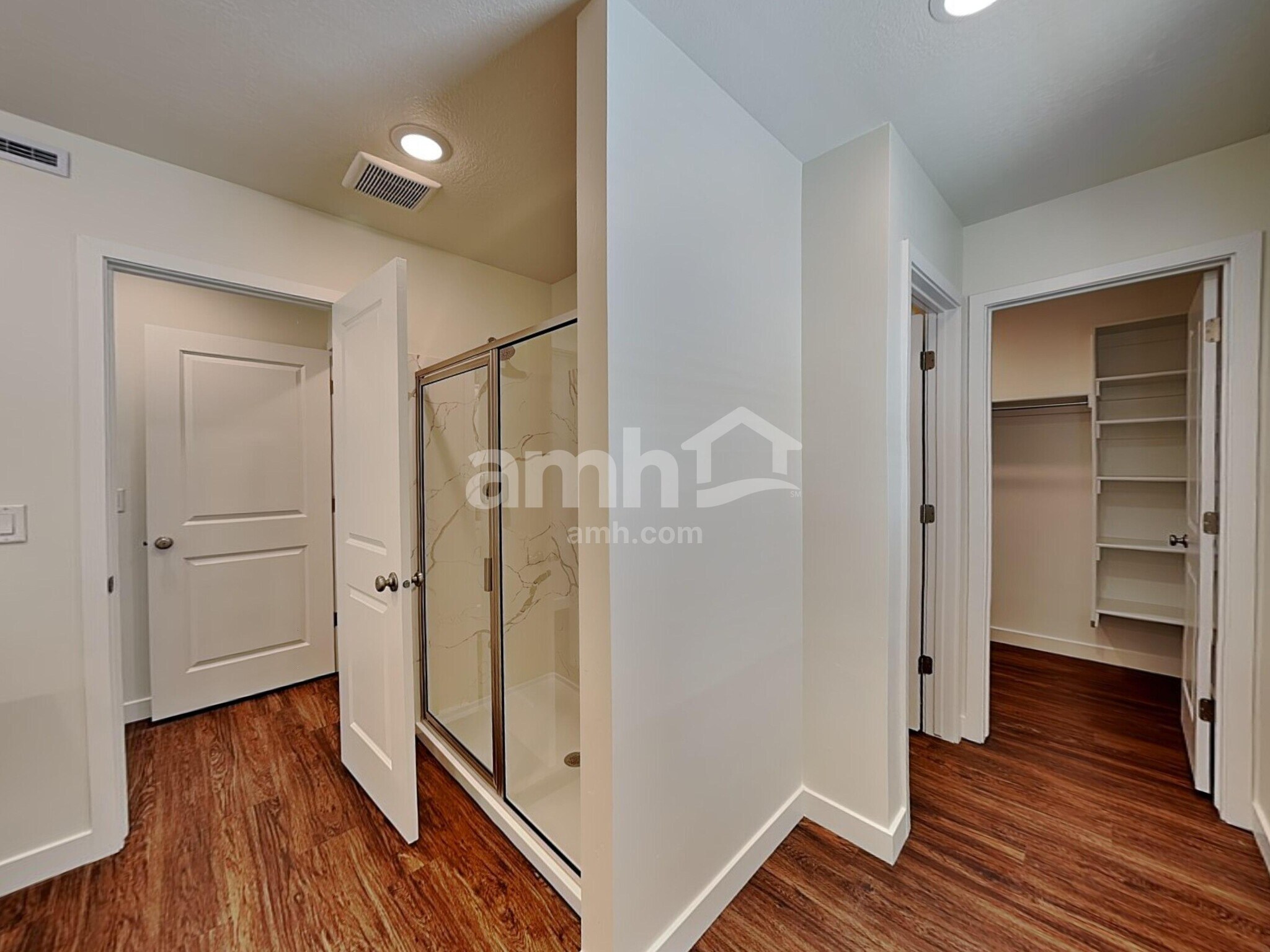 Building Photo - 8964 S John Annie Ln