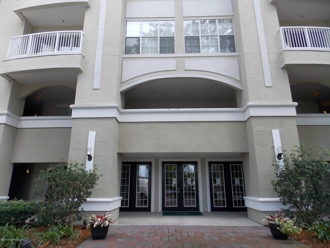 Building Photo - 8290 Park Way