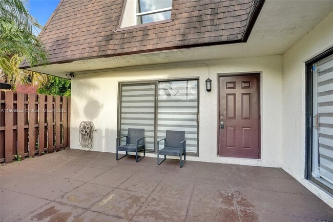 Building Photo - 7947 Tam Oshanter Blvd