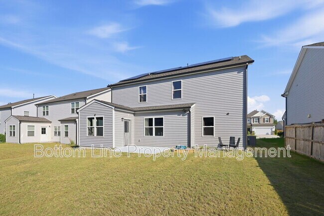 Building Photo - 2230 Bethpage Dr