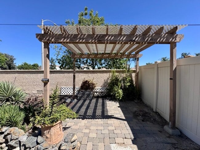 Building Photo - Spacious 5 Bedroom Home in Menifee Lakes with a 3 Car Garage for Lease!