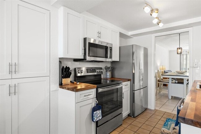 Building Photo - 1316 Pasadena Ave S