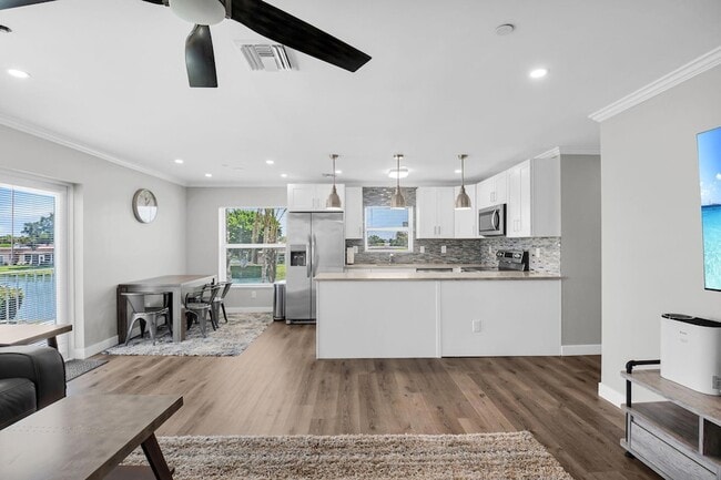 Building Photo - 388 Tuscany Ln