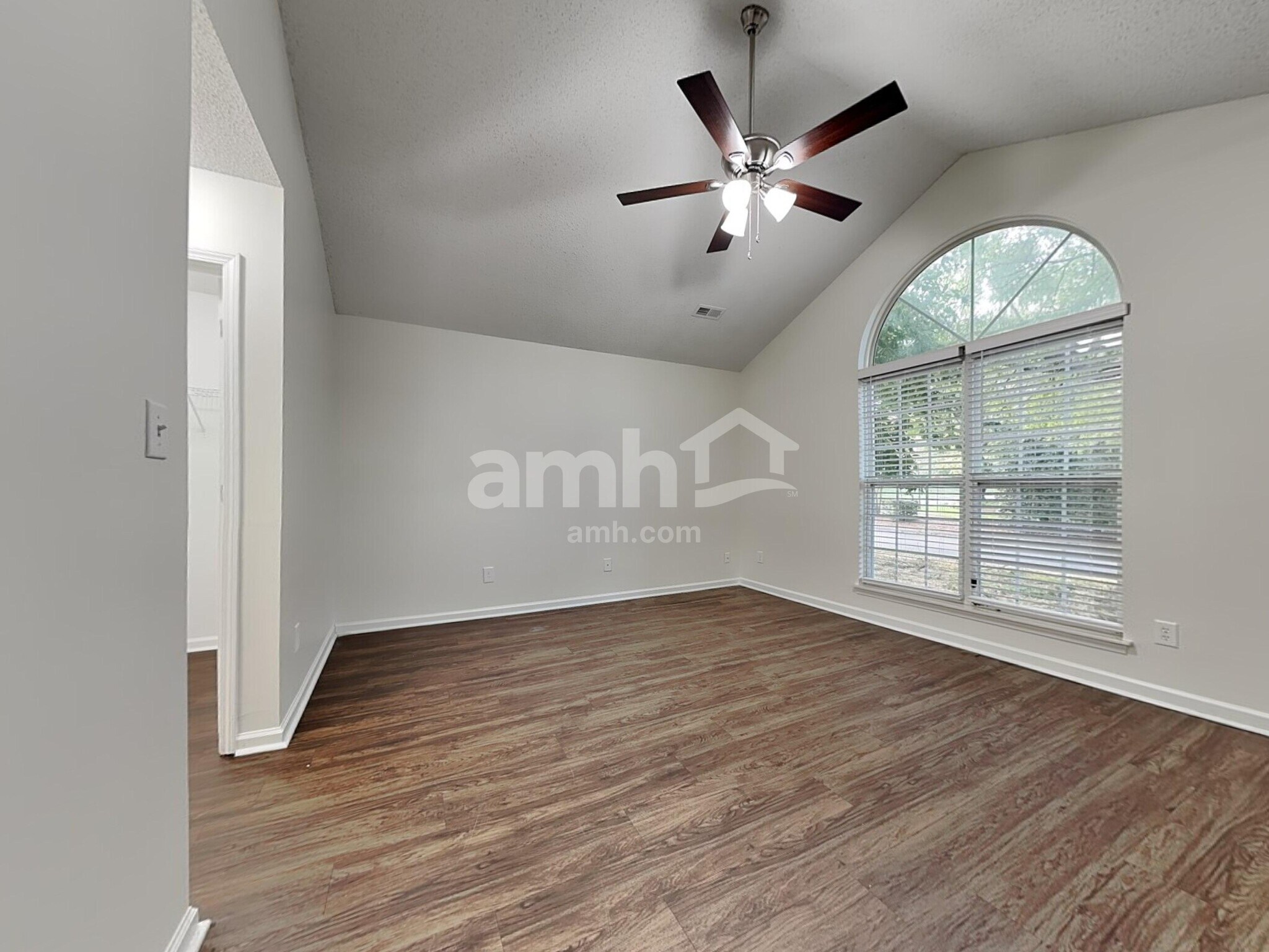 Building Photo - 11202 Livingston Mill Rd