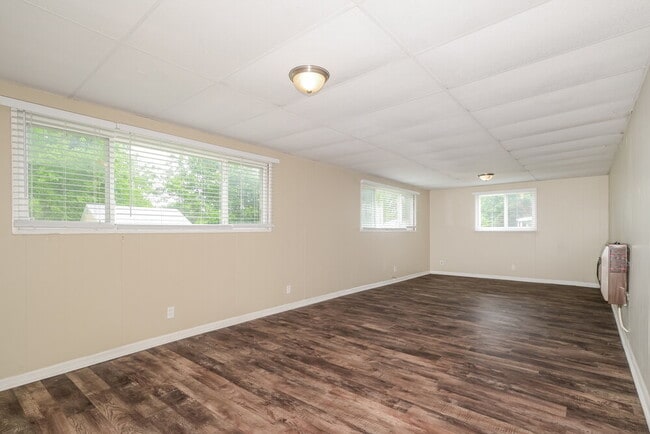 Building Photo - 1836 Morven Ave