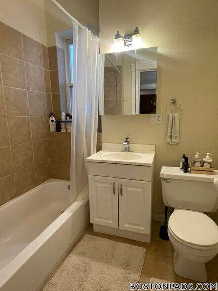 Building Photo - 1197 Commonwealth Ave