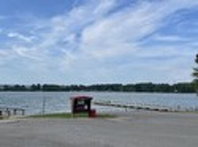 Building Photo - COMING SOON...Charming Townhome Minutes from Tim's Ford Lake!