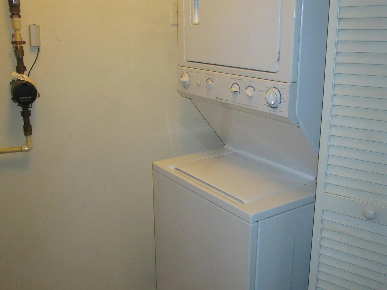 Washer & Dryer - 450 W Princess Anne Rd