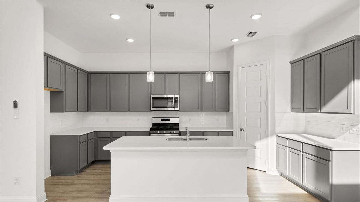 Building Photo - 2335 Sheppards Ln