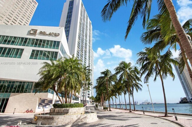 Building Photo - 335 S Biscayne Blvd