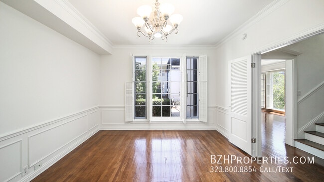 Building Photo - 1284 S Beverly Glen Blvd