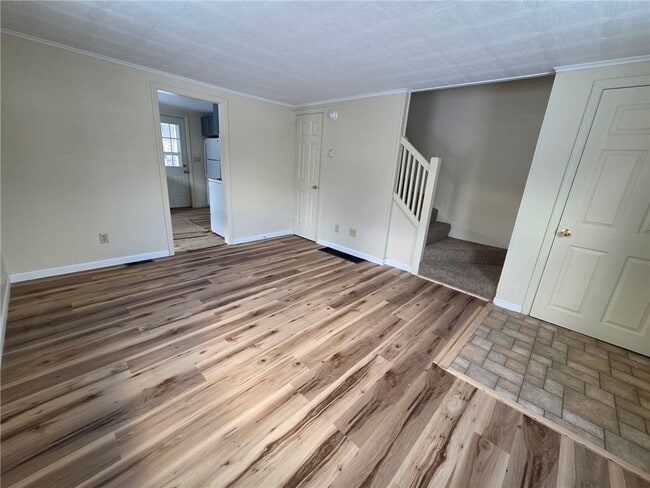 Building Photo - 252 A Allen St