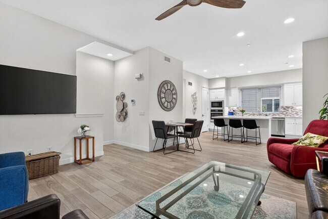 Building Photo - Doheny Beach Gem