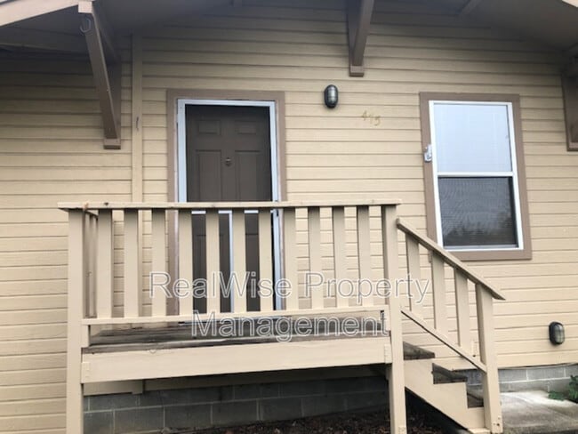 Building Photo - 475 Scenic Dr