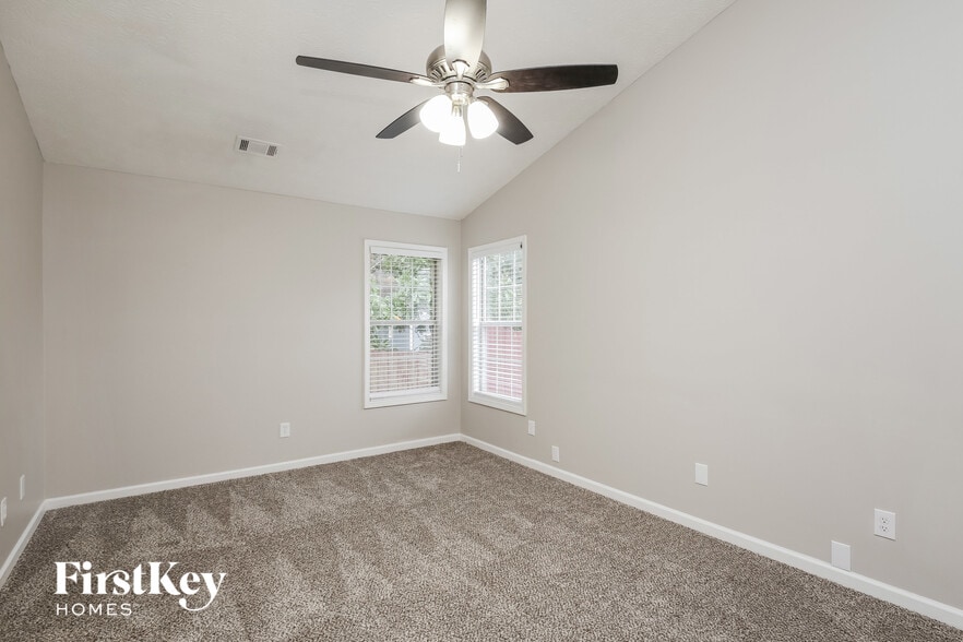 Building Photo - 181 Clarion Rd