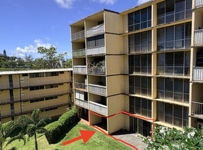 Building Photo - 95-2048-2048 Waikalani Pl