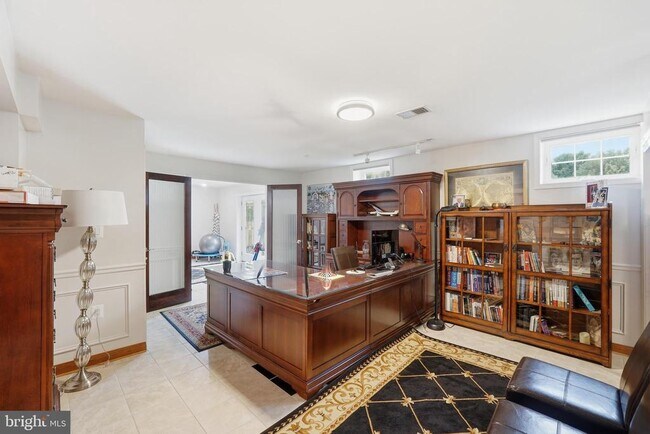 Building Photo - 13010 Boswell Ct