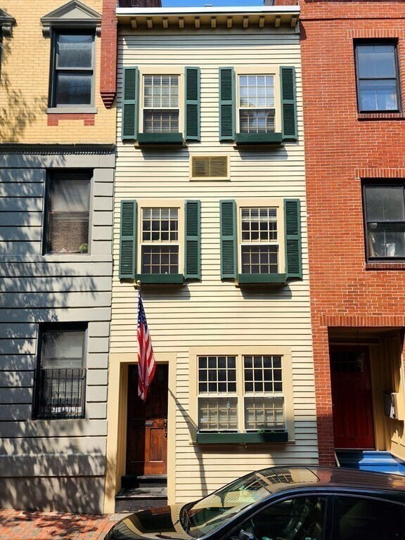 Building Photo - 14 S Russell St