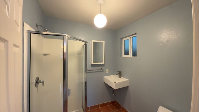 Building Photo - EPIC REA: Beautiful 2 Bed/2 Bath In the Heart of West Berkeley’s Poet’s Corner.
