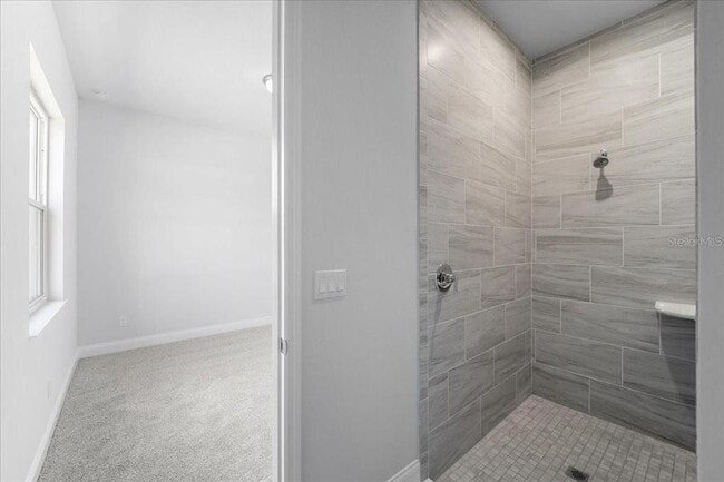 Building Photo - 60 Del Palma Dr
