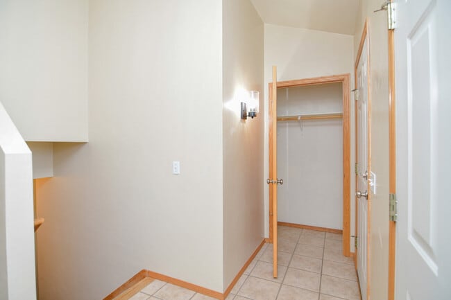 Building Photo - 235 Cavil Way