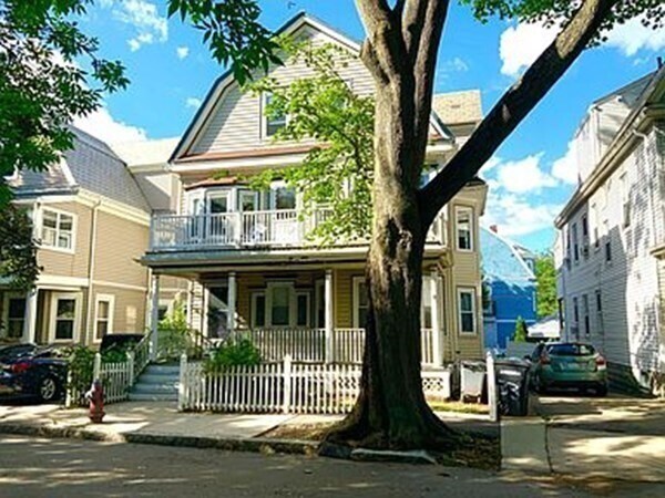 Building Photo - 33 Ossipee Rd