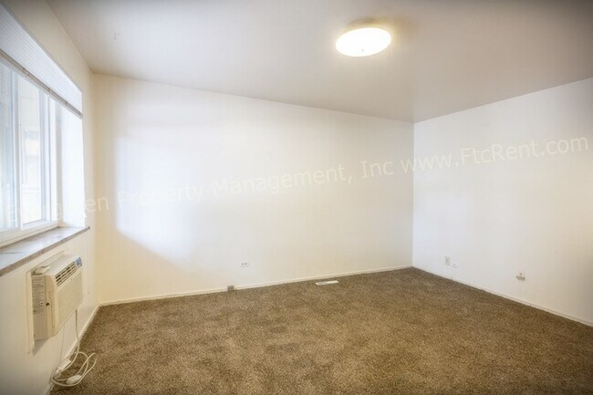 Building Photo - 1101 Emigh St